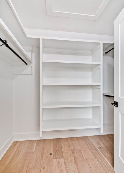 More Photos Of 204 9th St, Bentonville Apartments For Sale