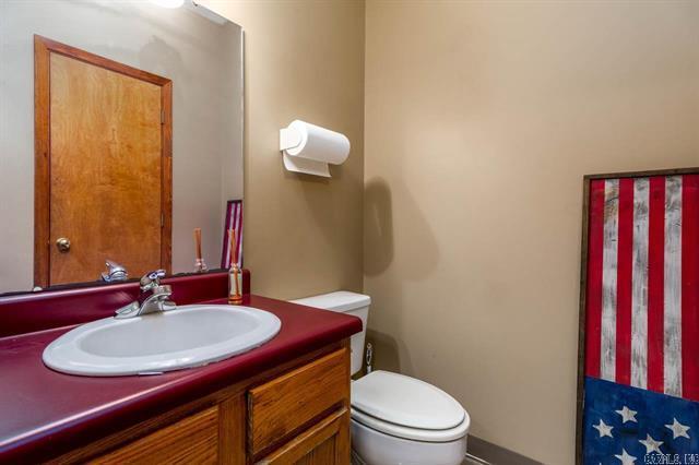 More Photos Of 850 Simon Rd, Conway Office For Sale