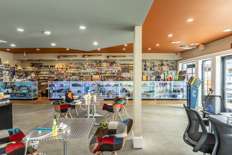 More Photos Of 490 Westfield Rd, Charlottesville Storefront Retail Office For Sale