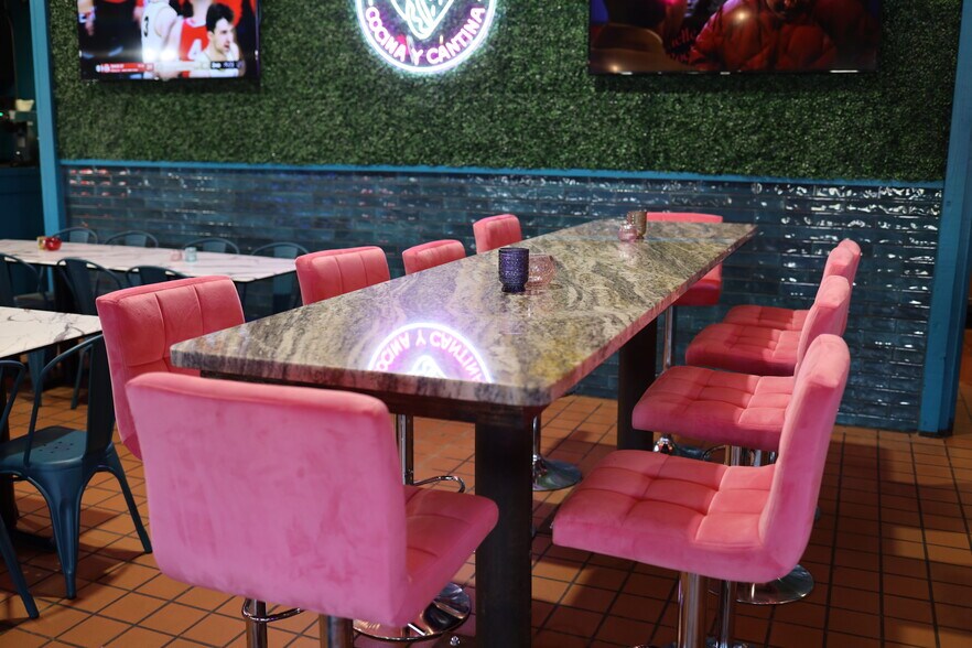 More Photos Of 109 S US Highway 77 Byp, Kingsville Restaurant For Sale