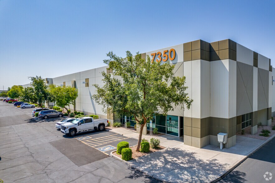 More Photos Of 7419 S Roosevelt St, Tempe Warehouse For Lease