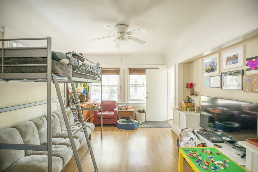 More Photos Of 620 14th St, Sacramento Apartments For Sale