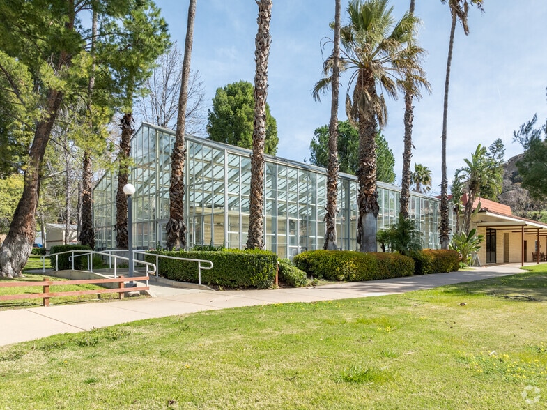 More Photos Of 11051 Old Santa Susana Pass Rd, Chatsworth Medical For Sale