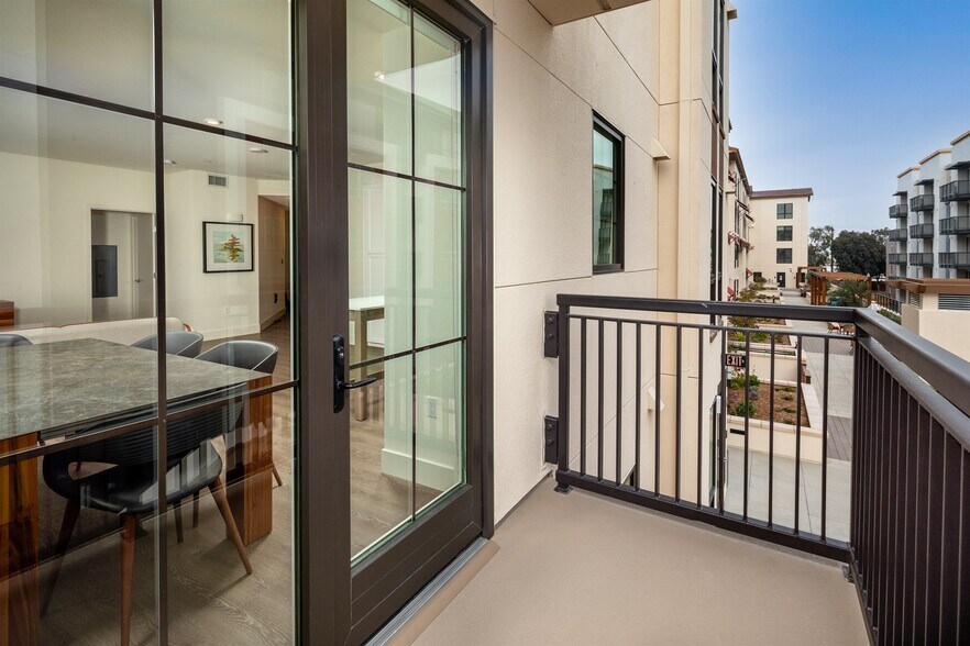 More Photos Of 1650 S Delaware St, San Mateo Apartments For Sale