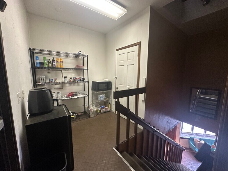More Photos Of 5702-5704 E Colfax Ave, Denver Storefront Retail Office For Sale