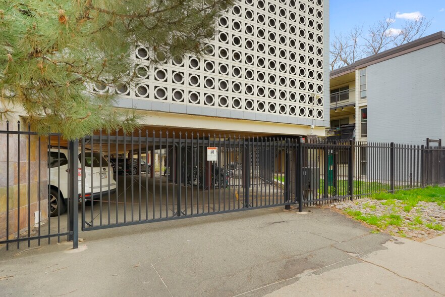 More Photos Of 2860 W 32nd Ave, Denver Apartments For Sale