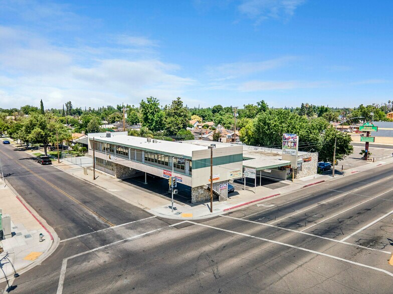 More Photos Of 2801-2819 N Blackstone Ave, Fresno Office For Sale