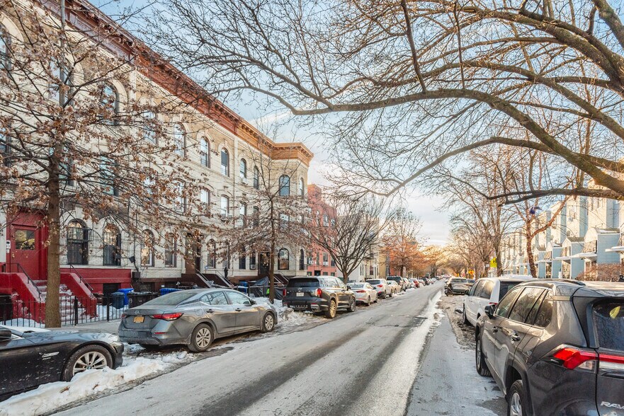 More Photos Of 898 Hancock St, Brooklyn Apartments For Sale