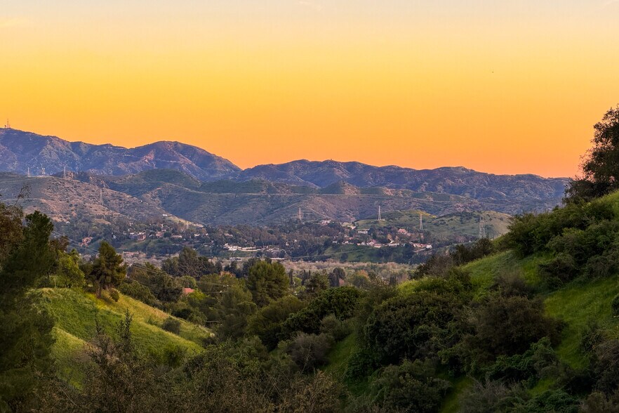More Photos Of 12141 Wildwood Trl, Kagel Canyon Specialty For Sale