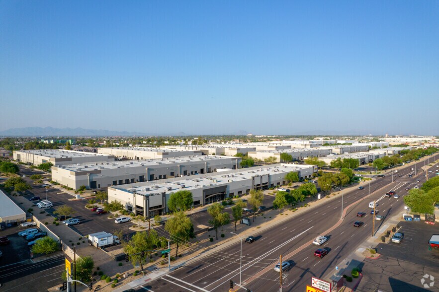 More Photos Of 2340 W Broadway Rd, Mesa Warehouse For Lease