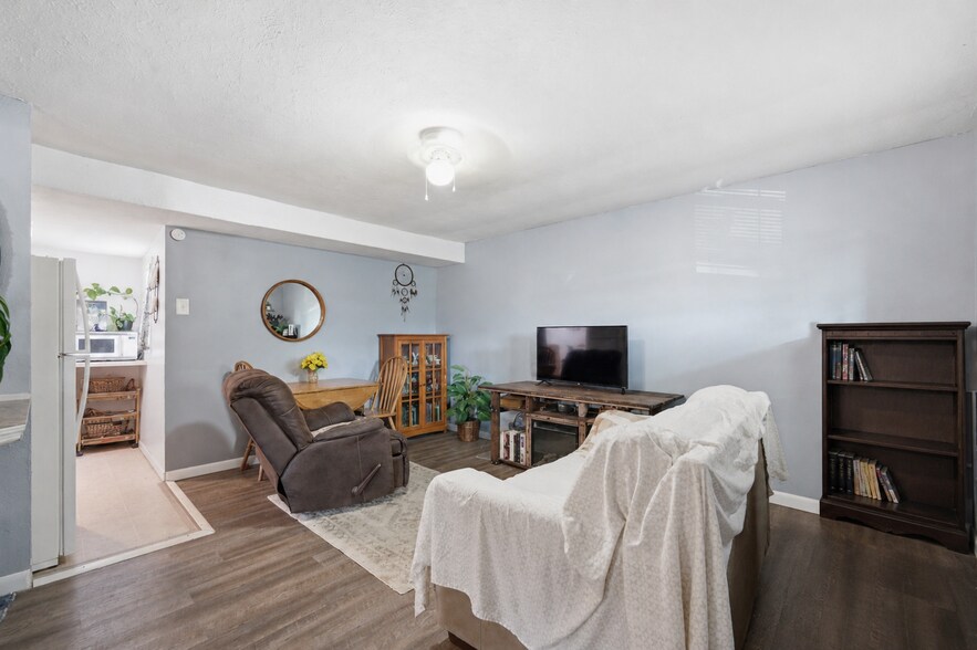 More Photos Of 601 S Walnut St, New Castle Apartments For Sale