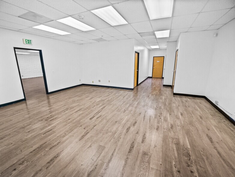 More Photos Of 1051 E Wardlow Rd, Long Beach Office For Sale