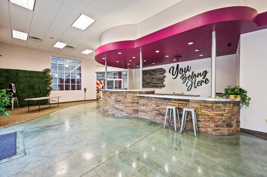 More Photos Of 3300 Reynolda Rd, Winston-Salem Light Manufacturing For Sale