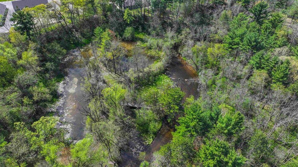 More Photos Of E3192 Apple Tree Ln, Waupaca Hospitality For Sale