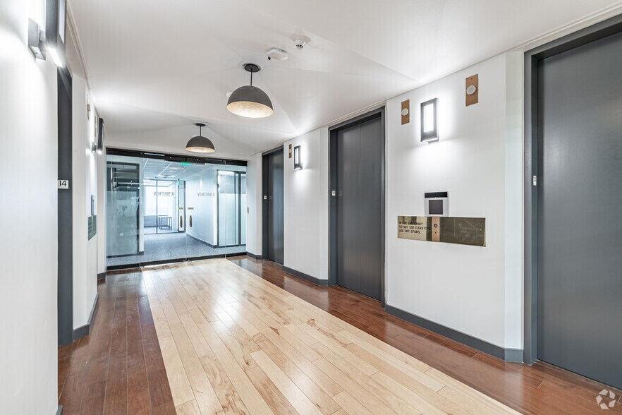 More Photos Of 7550 W Interstate 10, San Antonio Coworking Space