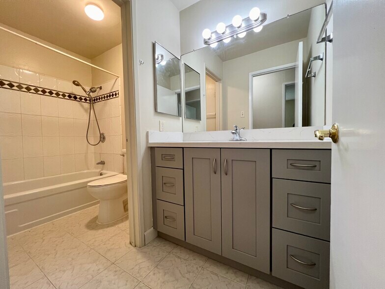 More Photos Of 2421 Carlmont Dr, Belmont Apartments For Sale