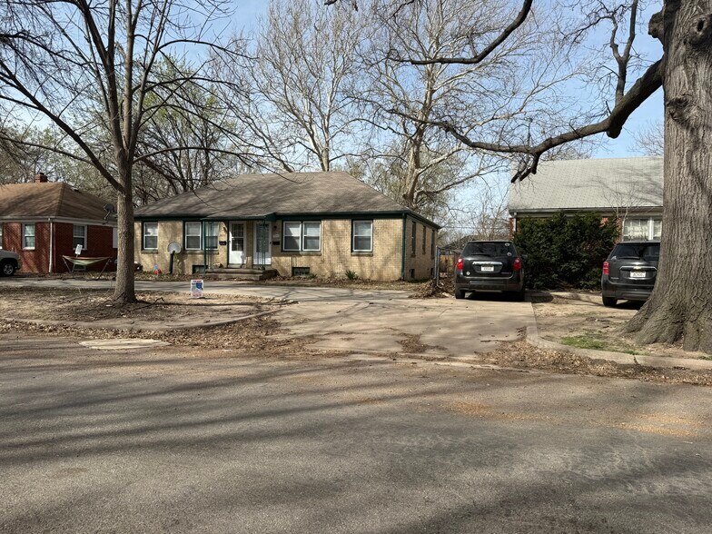 More Photos Of , Wichita Multifamily For Sale