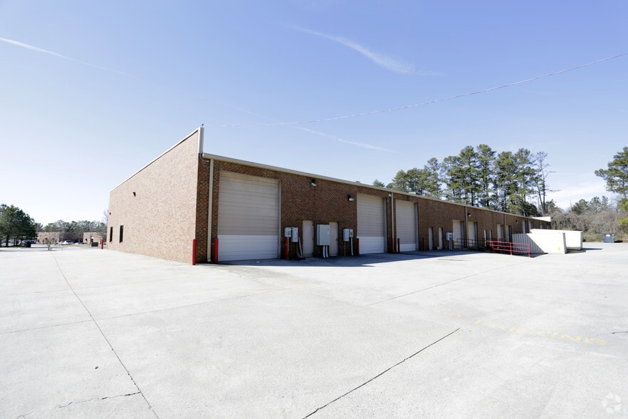 More Photos Of 1009 Industrial Ct, Suwanee Warehouse For Lease