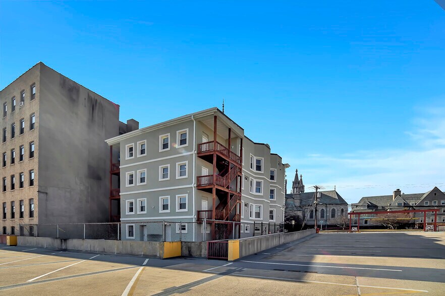 More Photos Of 155-157 Clifton Ave, Newark Apartments For Sale