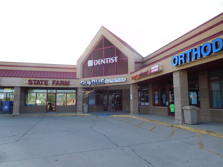 More Photos Of 2405 Essington Rd, Joliet General Retail For Lease