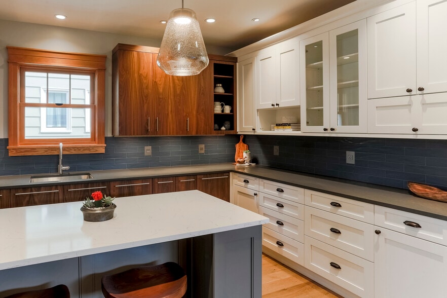 More Photos Of 625 NW 45th St, Seattle Office For Lease