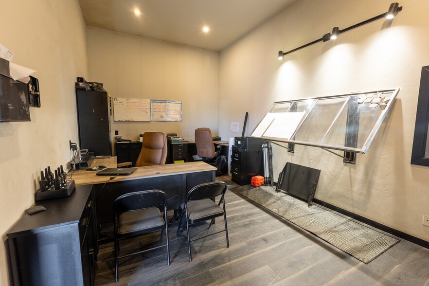 More Photos Of 612 S 9th St, Gunnison Industrial For Sale