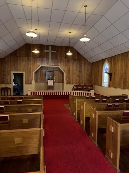 More Photos Of 5791 W River Rd, Salem Specialty For Sale