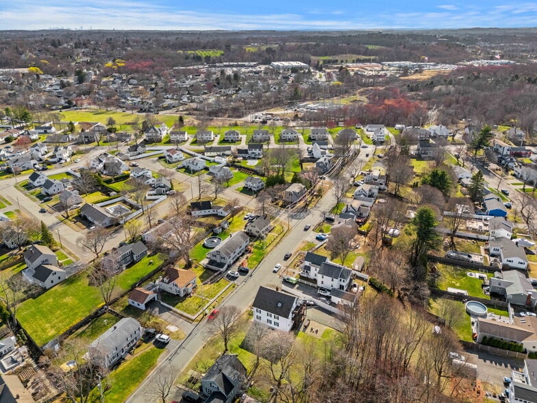 More Photos Of 23 Hyde St, Danvers Apartments For Sale