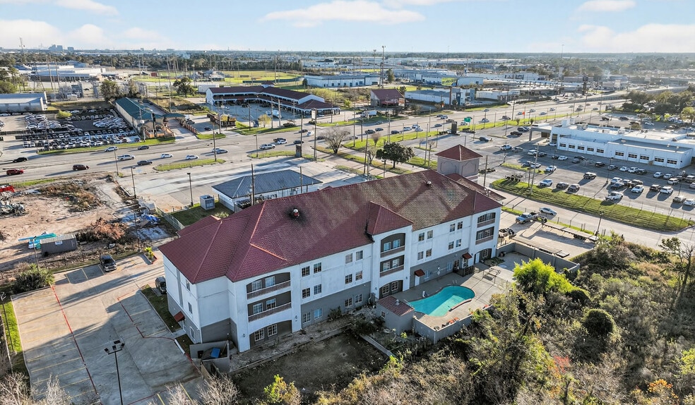 More Photos Of 415 Fm 1960 Rd E, Houston Hotel For Sale