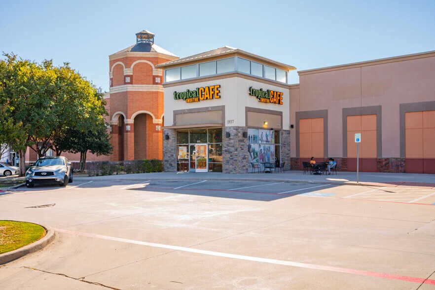 More Photos Of 1901-1941 SE Preston Rd, Plano Unknown For Lease