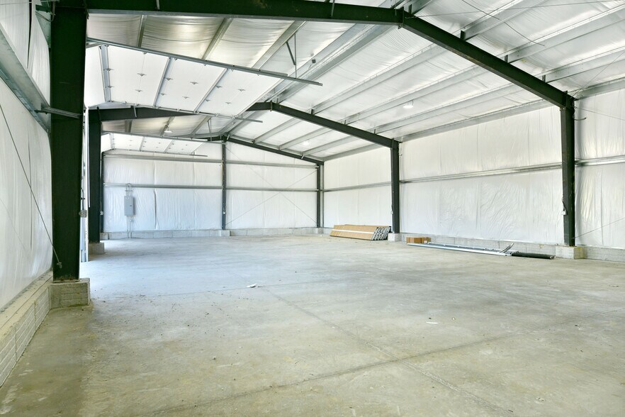 More Photos Of 3218 State Rte 5, Cortland Warehouse For Lease