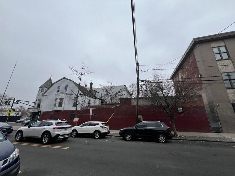 More Photos Of 524 Central Ave, Newark Storefront Retail Residential For Sale