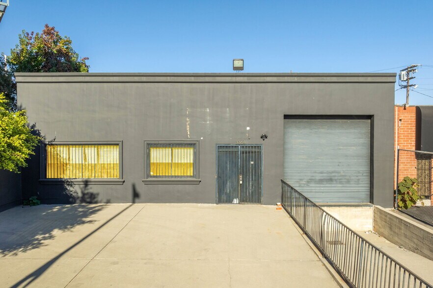More Photos Of 3364 S Robertson Blvd, Los Angeles Warehouse For Sale
