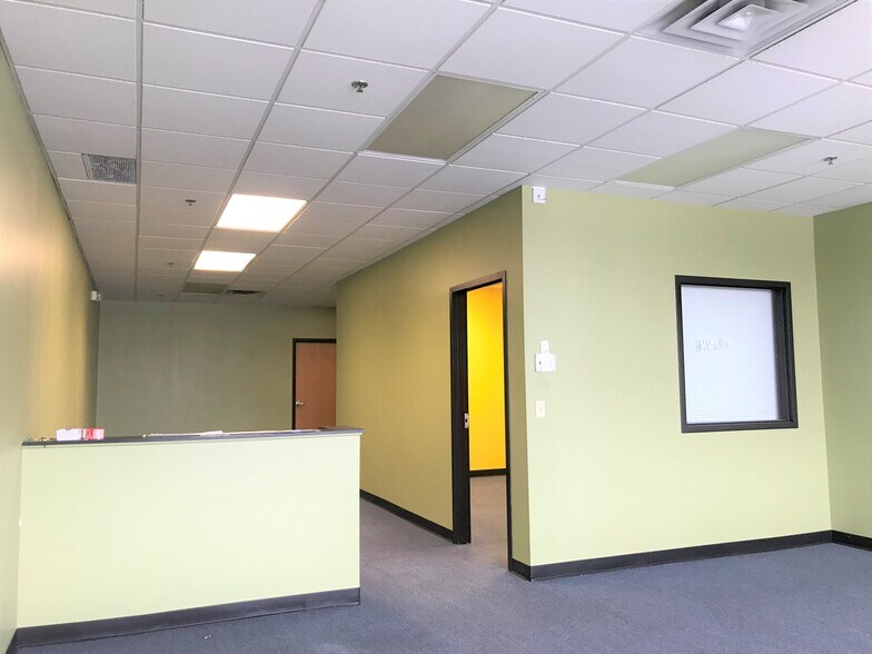 More Photos Of 4209 Webber Pky, Minneapolis Unknown For Lease