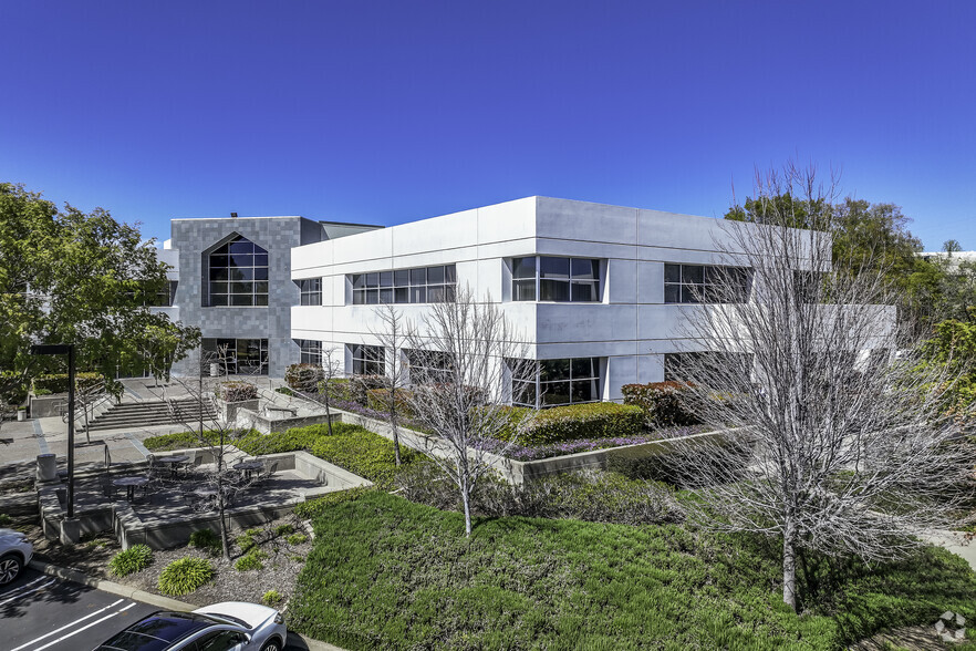 Primary Photo Of 2240 Douglas Blvd, Roseville Office For Lease