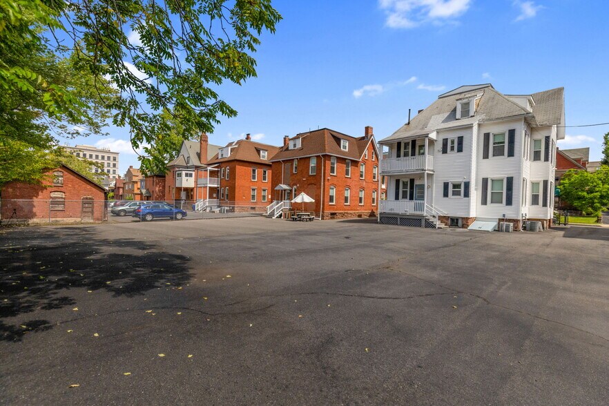 More Photos Of , Hartford Office For Sale
