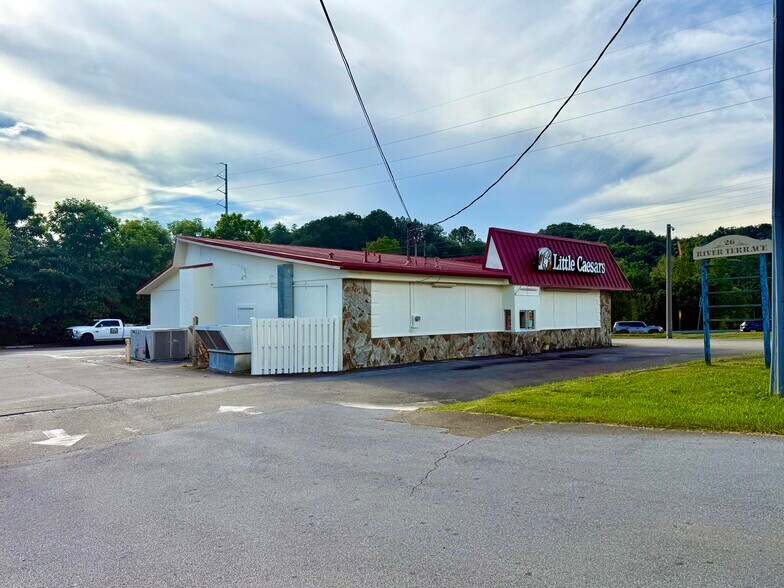 More Photos Of 76 Industrial Blvd, Ellijay Restaurant For Sale
