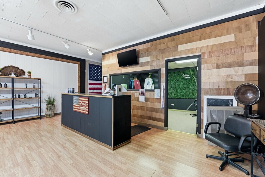 More Photos Of 215 N Michigan St, Plymouth Storefront For Sale