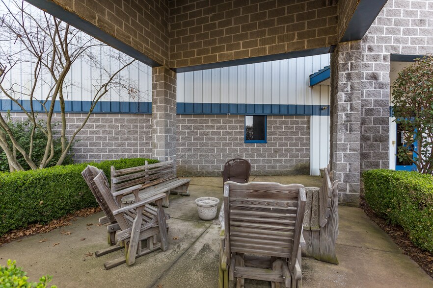 More Photos Of 44 Joseph Mills Dr, Fredericksburg Manufacturing For Lease