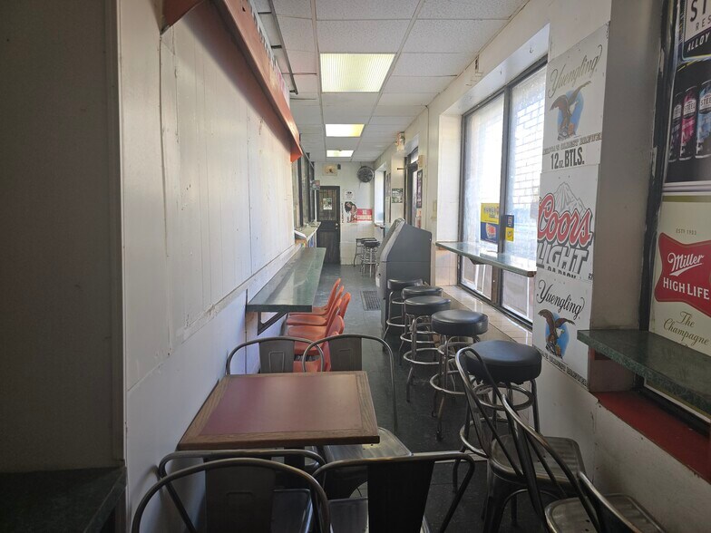 More Photos Of 6001 Upland St, Philadelphia Storefront For Lease