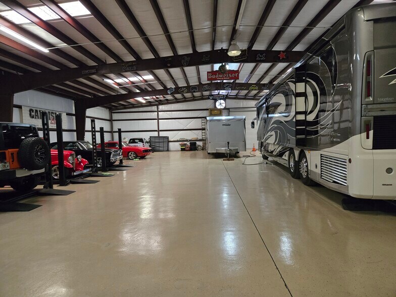 More Photos Of 8535 Rees St, Port Richey Service Station For Sale