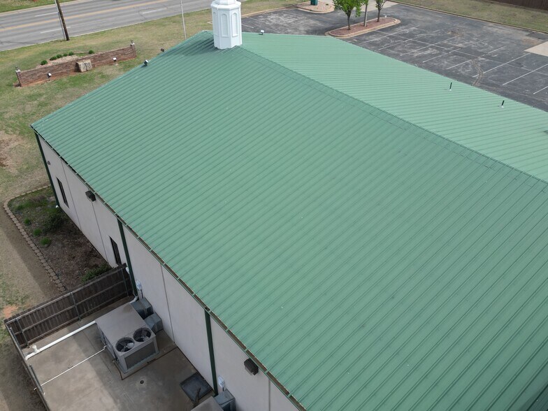 More Photos Of 10901 S Santa Fe Ave, Oklahoma City Religious Facility For Sale