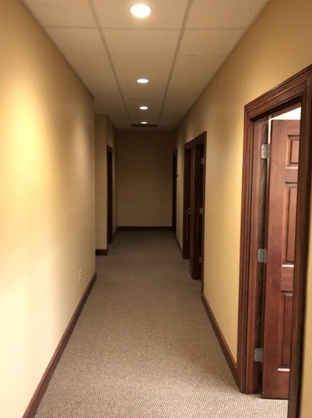 More Photos Of 433 E Commonwealth Blvd, Martinsville Medical For Lease