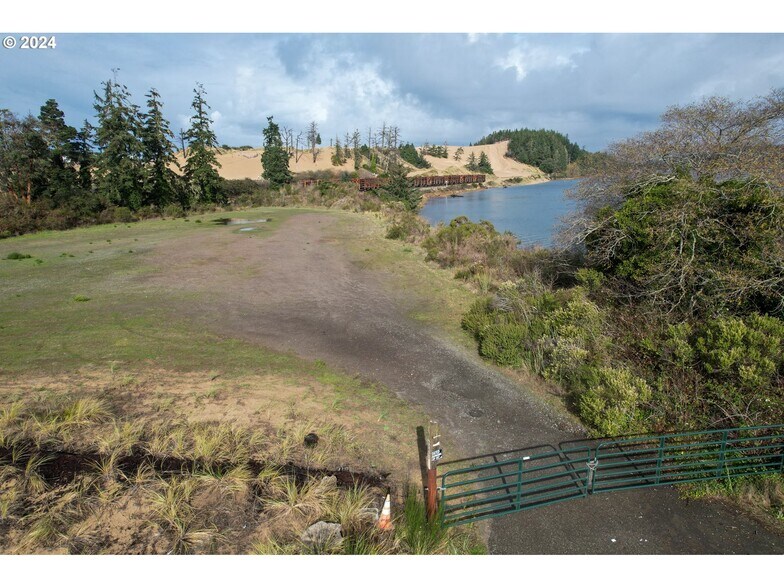 More Photos Of 92851 Trans Pacific Pkwy, North Bend Land For Sale