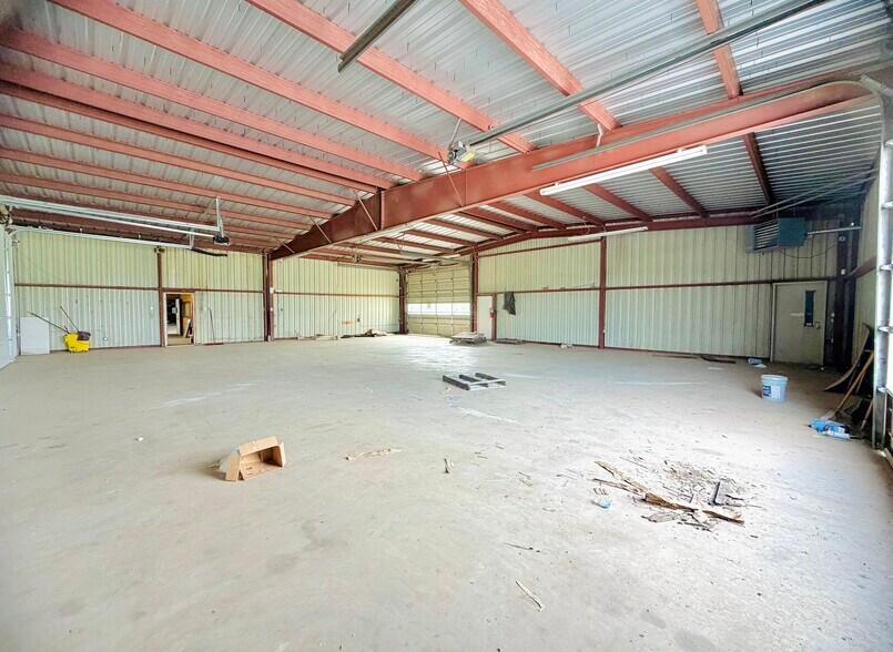More Photos Of 3601 N Van Buren Byp, Enid Freestanding For Lease