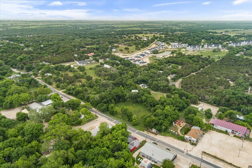 More Photos Of 112 Royal St, Salado Freestanding For Sale