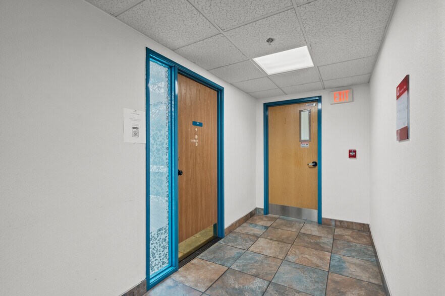 More Photos Of 44215 15th St W, Lancaster Medical For Sale