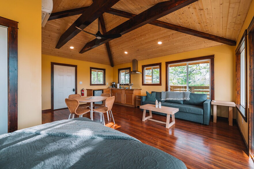 More Photos Of 250 Wood Thrush Lane, Rogers Specialty For Sale