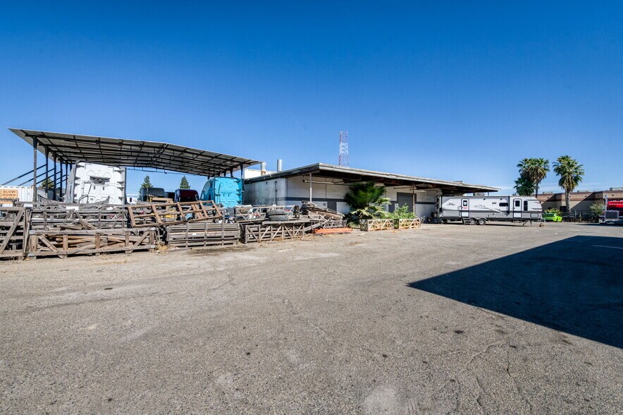 More Photos Of 5333 N Cornelia Ave, Fresno Warehouse For Sale