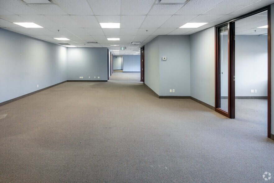 More Photos Of 35 Fulton Way, Richmond Hill Light Distribution For Lease